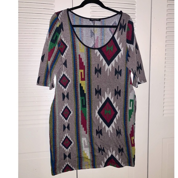 Sweater Dress Tribal (Plus Size) - Picture 6 of 7